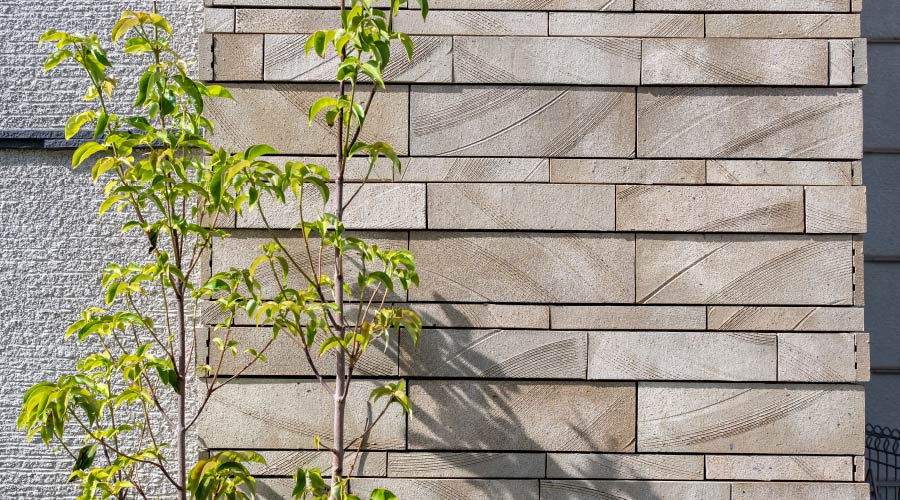 上質な重厚感を演出する外壁タイル