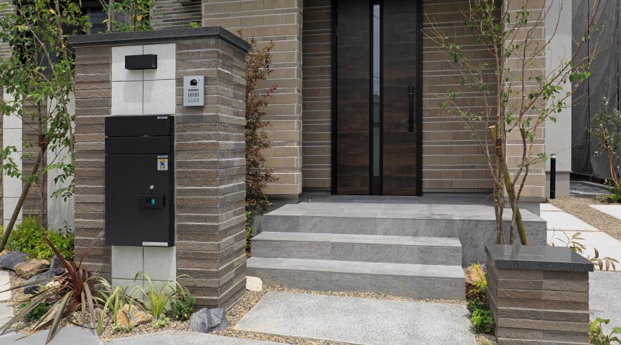 住まいの第一印象となる門扉・門柱